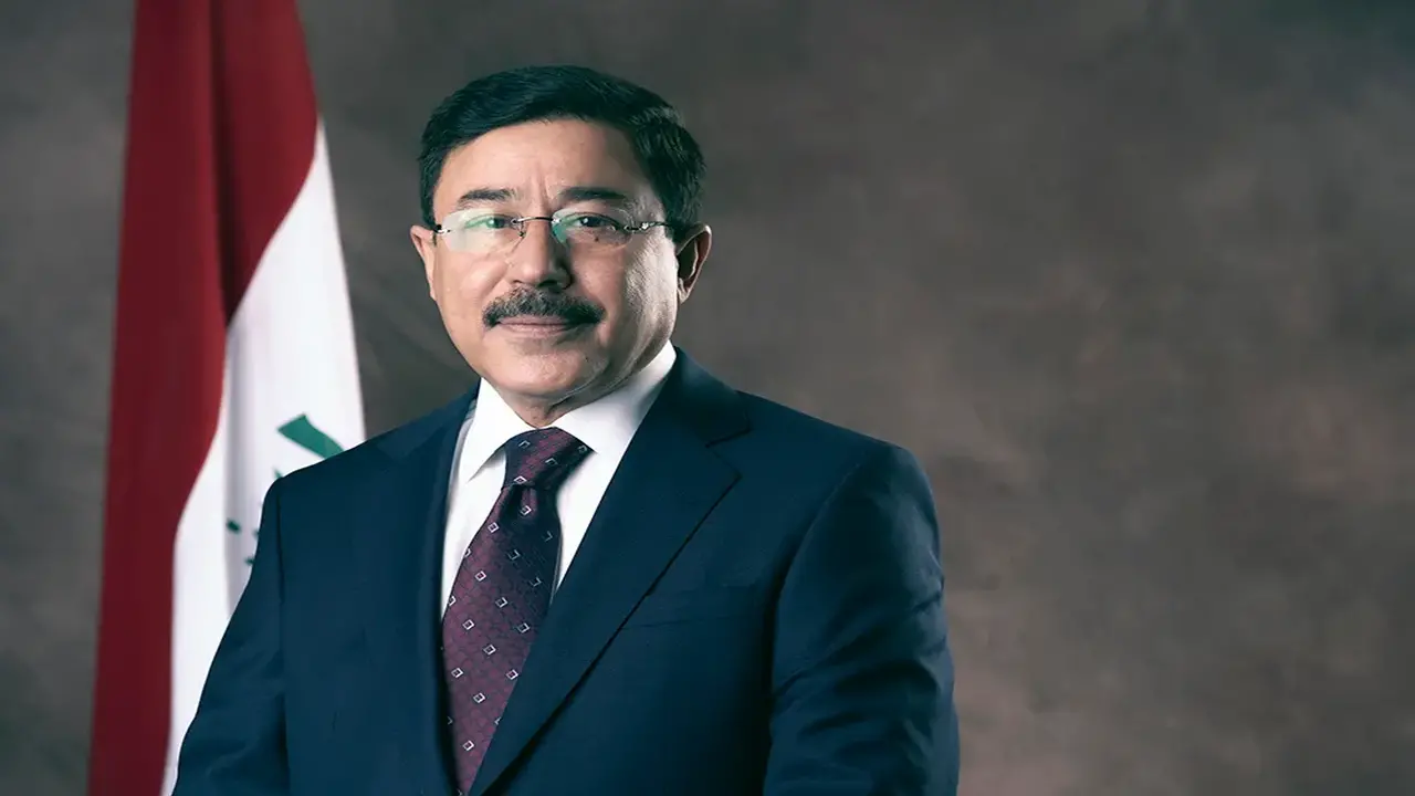 أزمة المصارف.. تحذيرات العلاق للتجار تثير ضغوطاً جديدة على سعر الدولار في العراق
